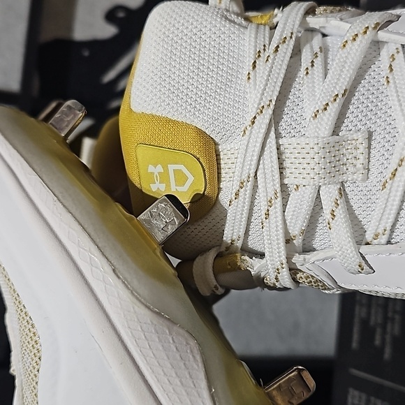 Under Armour UA Glyde MT Metal Low Cleats Size 8 NWB - Picture 6 of 12